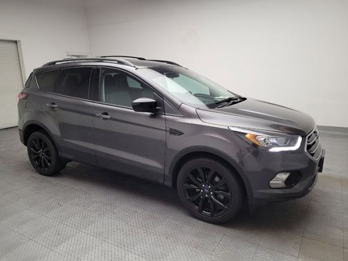 Used 2017 Ford Escape SE w/ Equipment Group 201A FWD image 11