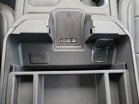 Certified 2022 GMC Sierra 1500 Denali AWD/4WD image 37