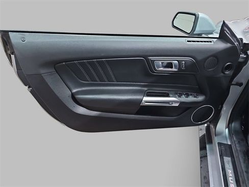 Used 2022 Ford Mustang Premium image 26