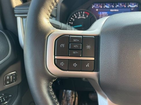 Certified 2024 Ford Expedition XLT image 19