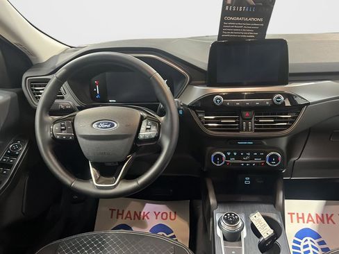 Used 2023 Ford Escape Active AWD/4WD image 3