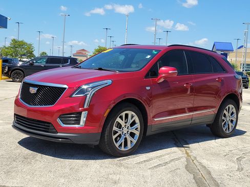 Used 2020 Cadillac XT5 Sportv image 2