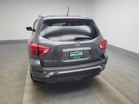 Used 2018 Nissan Pathfinder S image 6