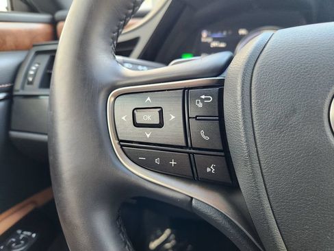 Certified 2023 Lexus ES 300h w/ Premium Package FWD image 27