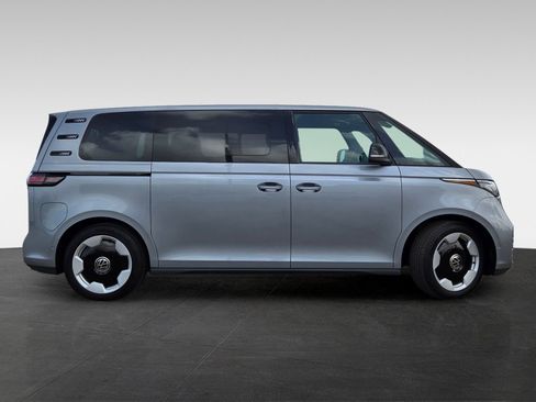 New 2025 Volkswagen ID. Buzz Pro S image 4