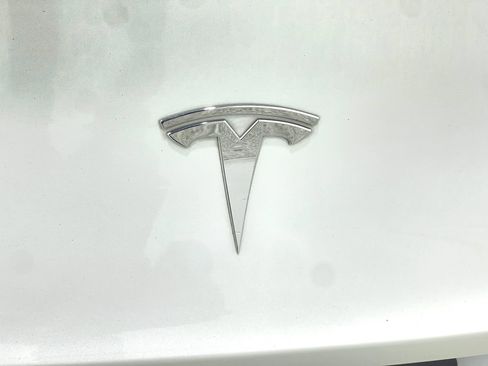 Used 2021 Tesla Model Y Long Range AWD/4WD image 35