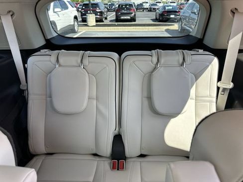 Used 2024 Lincoln Aviator Black Label AWD/4WD image 30