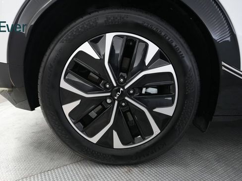Used 2024 Kia EV6 Wind RWD image 22