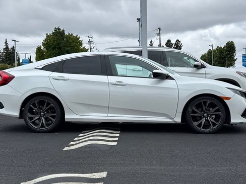 Used 2020 Honda Civic Sport image 7