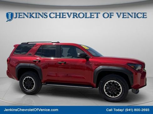 Used 2025 Toyota 4Runner TRD Off-Road image 2