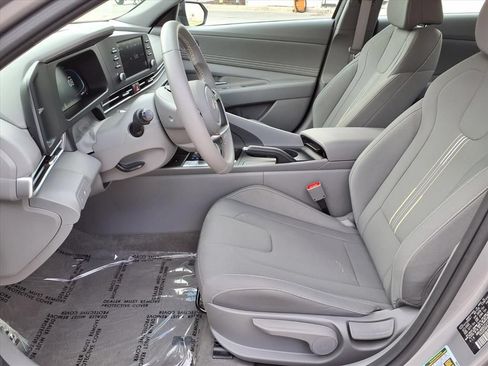 Used 2026 Hyundai Elantra Sport FWD image 19