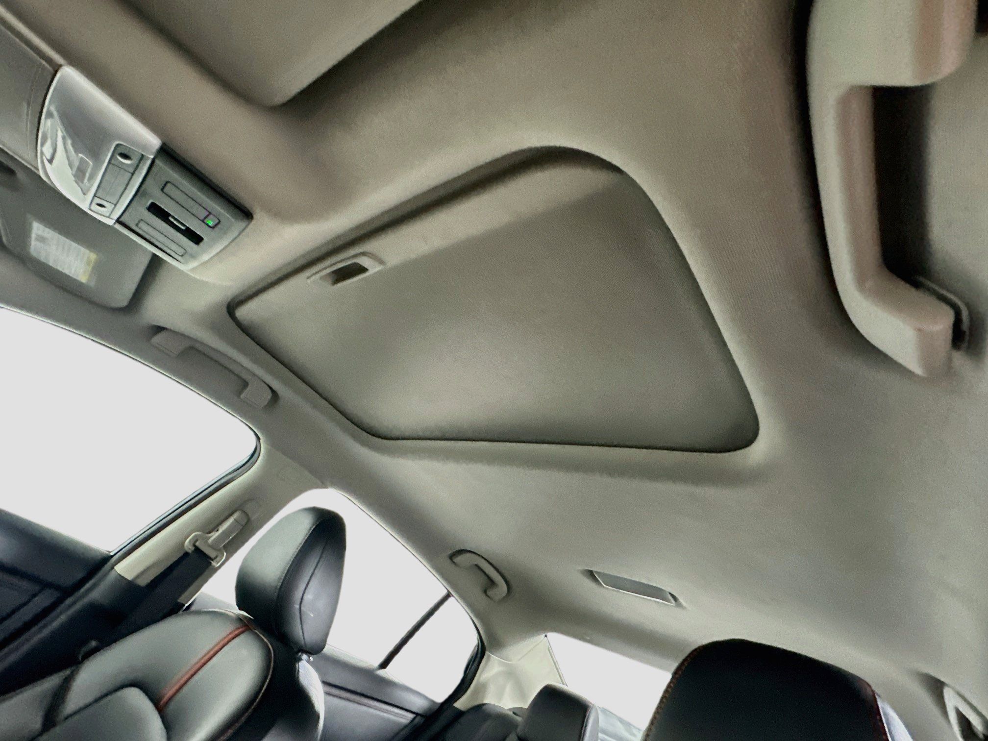 Used 2024 Nissan Sentra SR w/ SR Premium Package FWD image 25