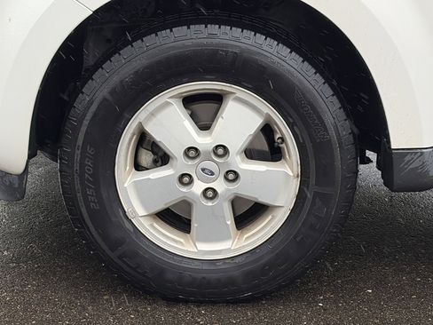 Used 2012 Ford Escape XLT AWD/4WD image 5