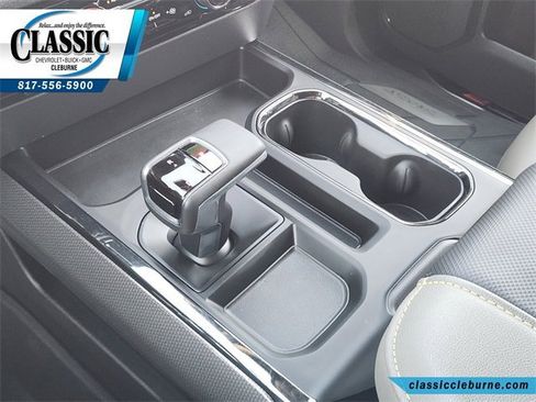 Used 2024 Chevrolet Silverado 1500 ZR2 w/ Technology Package image 20