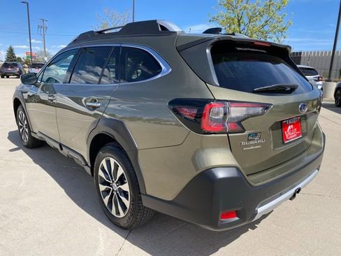 Used 2024 Subaru Outback Touring AWD/4WD image 3