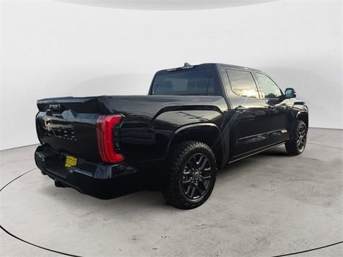 Used 2022 Toyota Tundra Platinum image 5