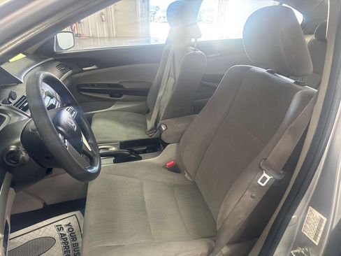 Used 2012 Honda Accord LX image 9