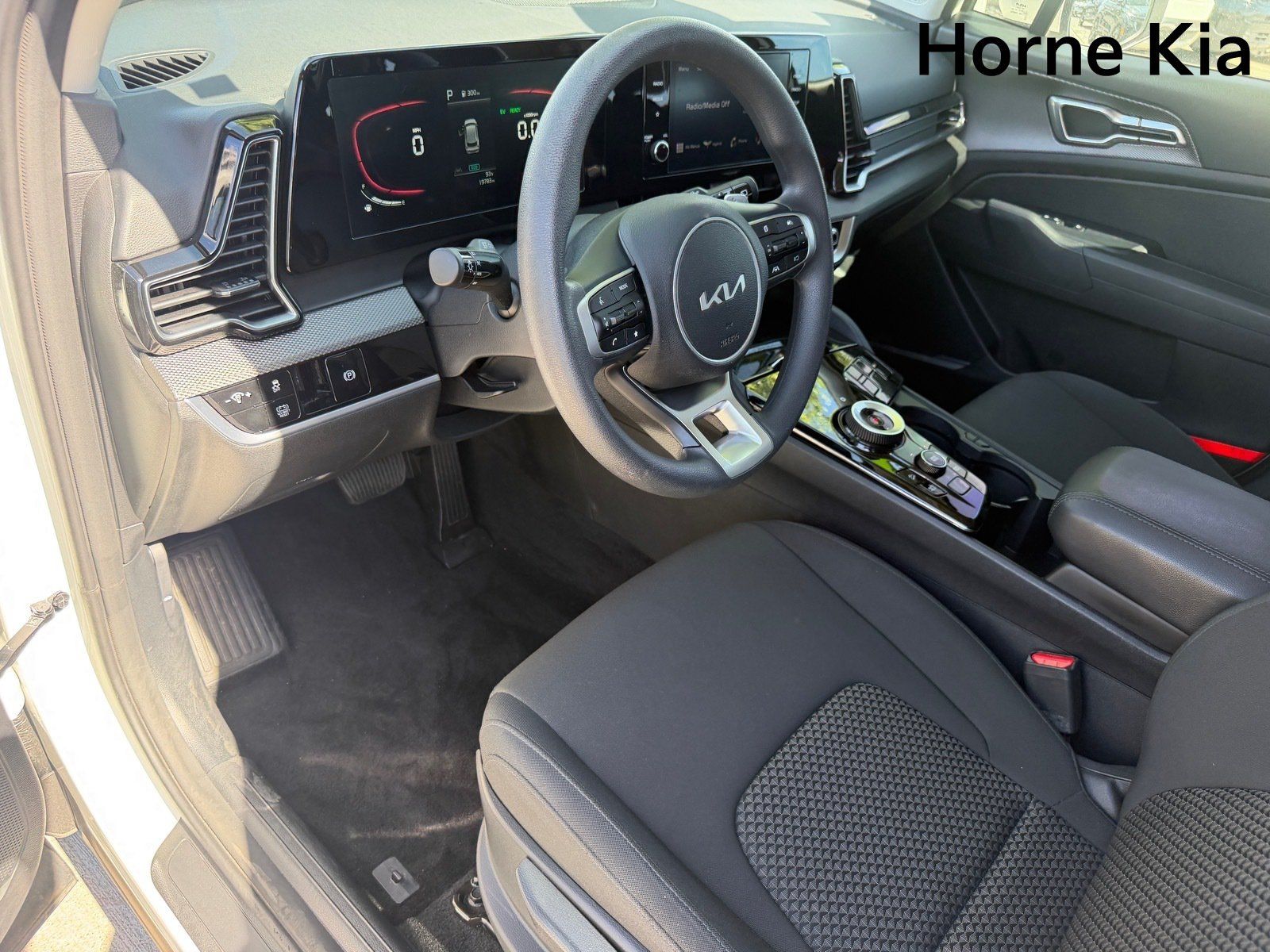 Used 2023 Kia Sportage LX FWD image 13