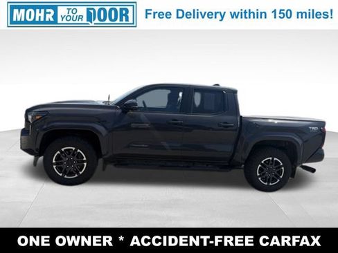 Used 2024 Toyota Tacoma TRD Sport w/ TRD Sport Premium Package AWD/4WD image 2