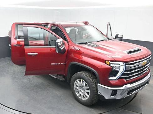 New 2026 Chevrolet Silverado 2500 LTZ w/ LTZ Convenience Package AWD/4WD image 48