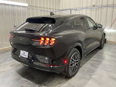 Used 2024 Ford Mustang Mach-E Premium image 22