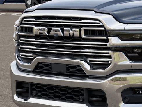 New 2026 RAM 2500 Laramie AWD/4WD image 7