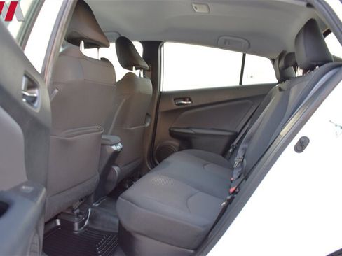 Used 2021 Toyota Prius LE FWD image 27
