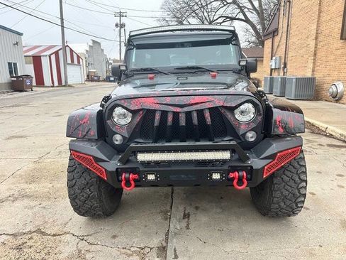 Used 2018 Jeep Wrangler Unlimited Sport image 3