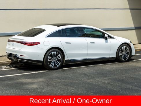 Used 2022 Mercedes-Benz EQS 450+ Sedan image 8