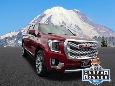 Used 2021 GMC Yukon Denali w/ Denali Premium Package image 3
