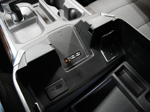 New 2025 GMC Sierra 1500 Elevation image 37