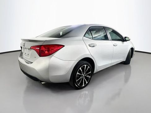 Used 2017 Toyota Corolla SE FWD image 8