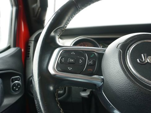 Used 2019 Jeep Wrangler Unlimited Sahara AWD/4WD image 20