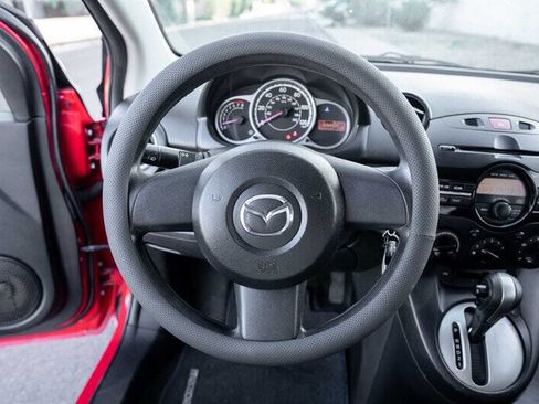 Used 2014 MAZDA MAZDA2 Sport image 11