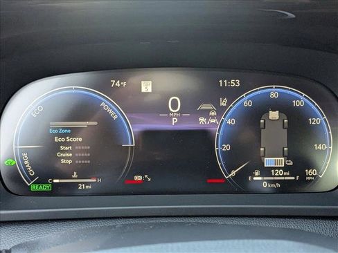 New 2025 Toyota Crown Signia image 11