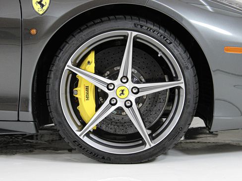 Certified 2013 Ferrari 458 Spider RWD image 25
