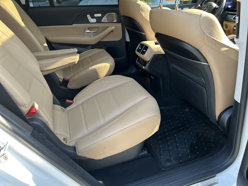 Certified 2024 Mercedes-Benz GLS 450 4MATIC image 47