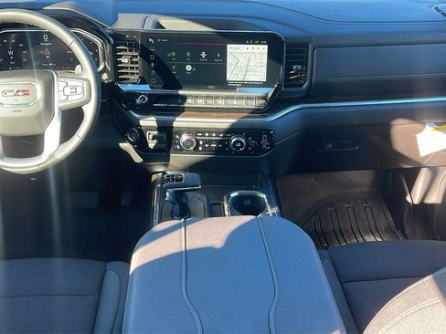 New 2026 GMC Sierra 1500 Elevation image 15