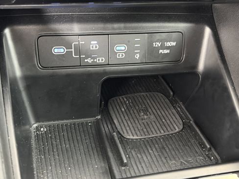 Certified 2025 Hyundai Santa Cruz Limited image 24