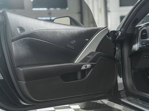 Used 2014 Chevrolet Corvette Stingray Convertible w/ 2LT Preferred Equipment Group image 34