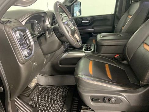 Used 2021 GMC Sierra 2500 AT4 w/ AT4 Premium Plus Package AWD/4WD image 27