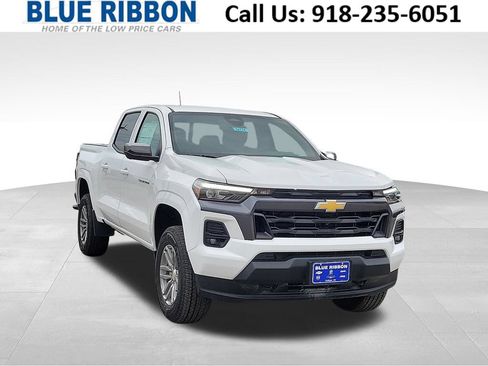 New 2026 Chevrolet Colorado LT w/ LT Convenience Package AWD/4WD image 1