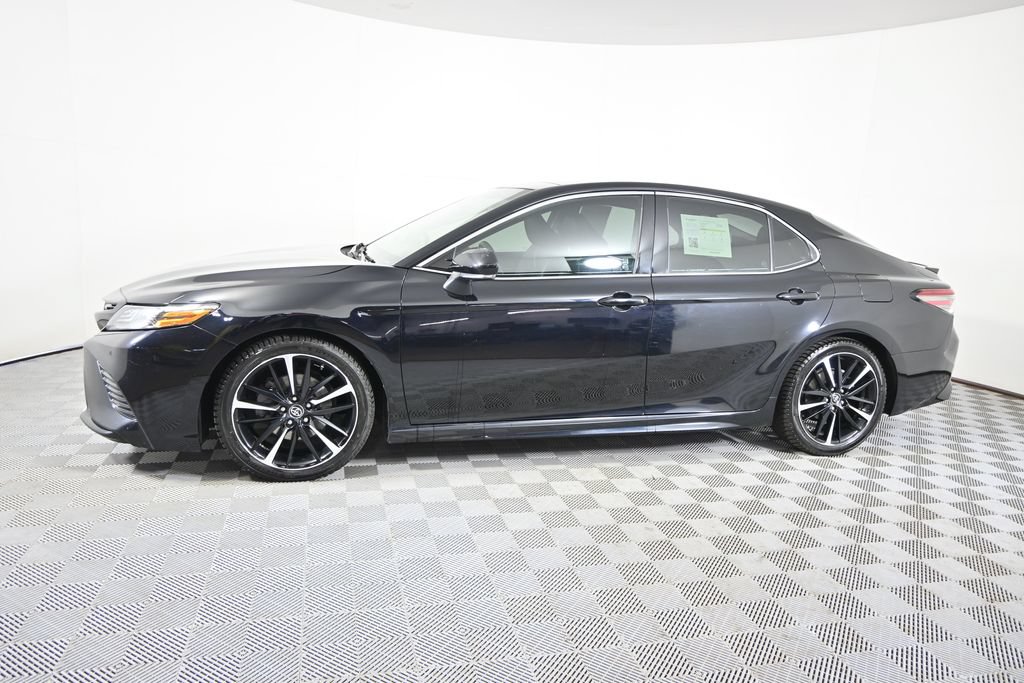 Used 2018 Toyota Camry XSE w/ Driver Assist Package FWD image 2