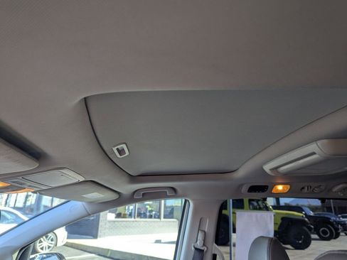 Used 2016 Honda Odyssey Touring image 28