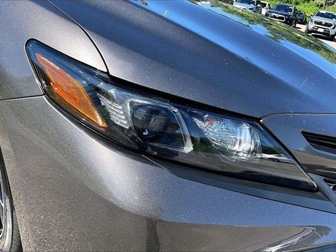 Used 2023 Toyota Camry SE FWD image 31