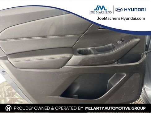 Used 2020 Chevrolet Traverse LS image 21