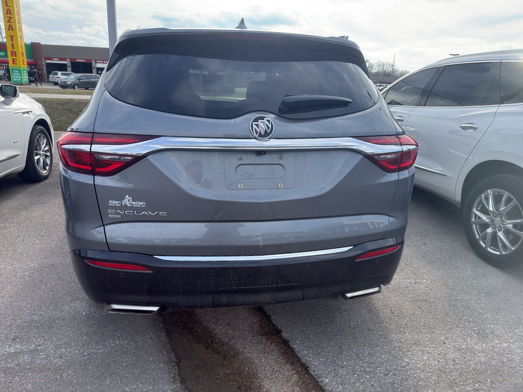 Used 2020 Buick Enclave Premium w/ Sun and Sites Package AWD/4WD image 5
