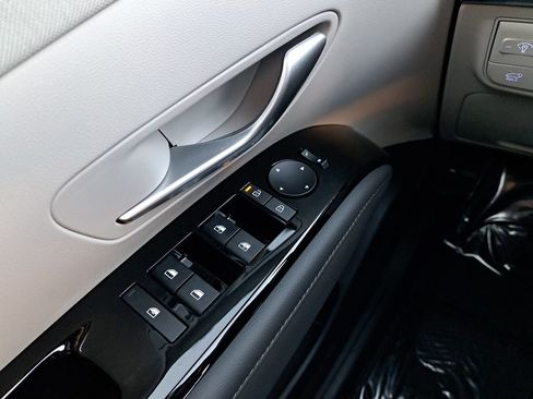 New 2026 Hyundai Tucson Limited image 33