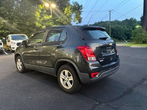 Used 2019 Chevrolet Trax LS AWD/4WD image 7