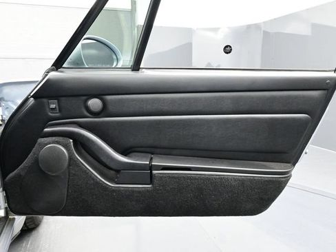 Used 1995 Porsche 911 Carrera RWD image 14
